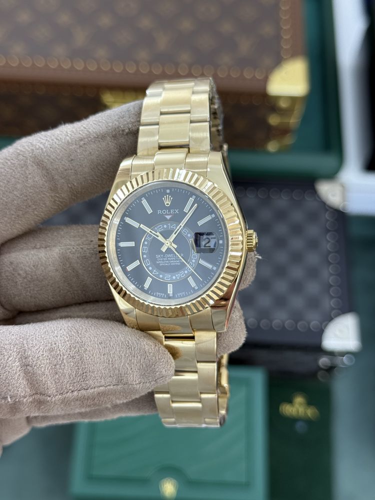 Rolex Sky-Dweller Gold