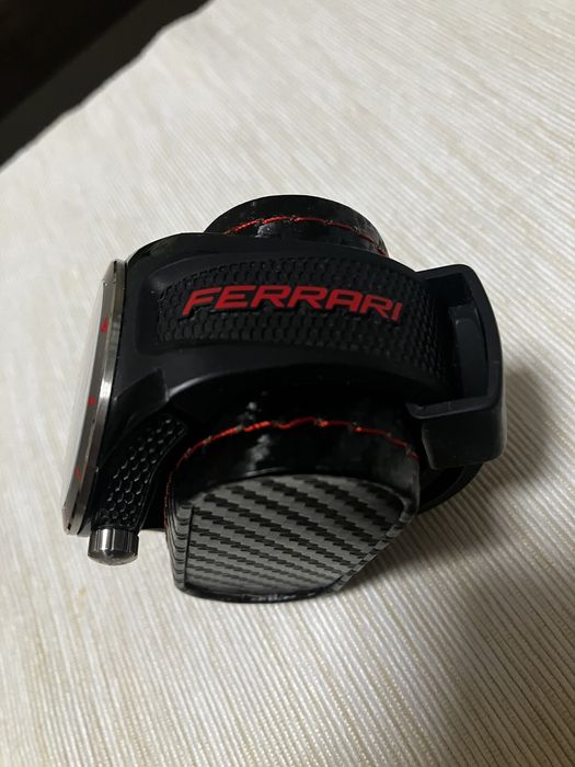 Часовник Scuderia Ferrari