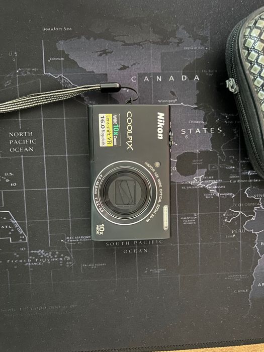 Фотоапарат Nikon Coolpix S6200 Black