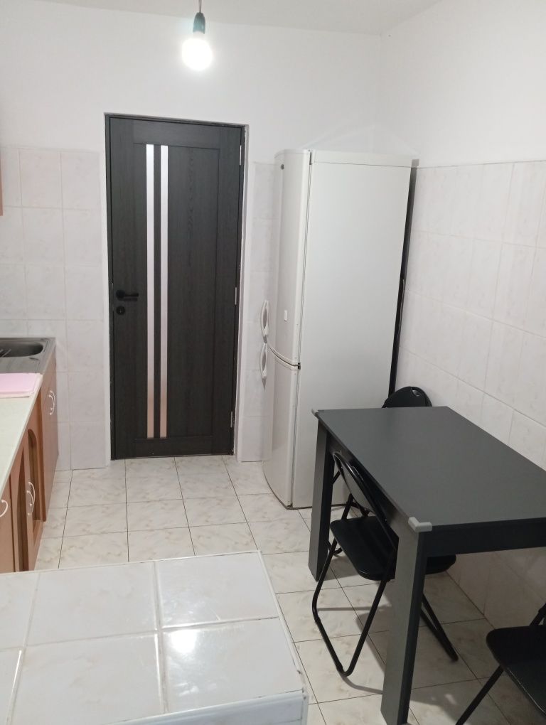 Apartament  2 camere,micro 16