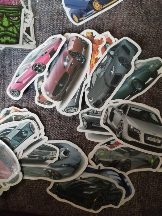 Продам наклейки новые