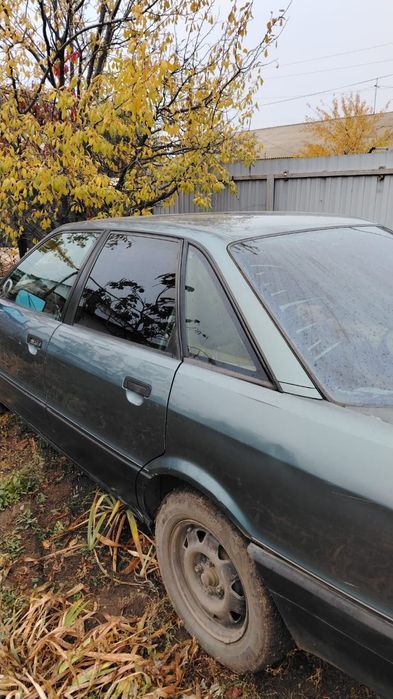 Продам Ауди 80 б3