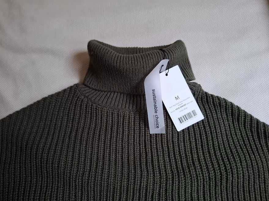 Нов пуловер NA-KD, размер M