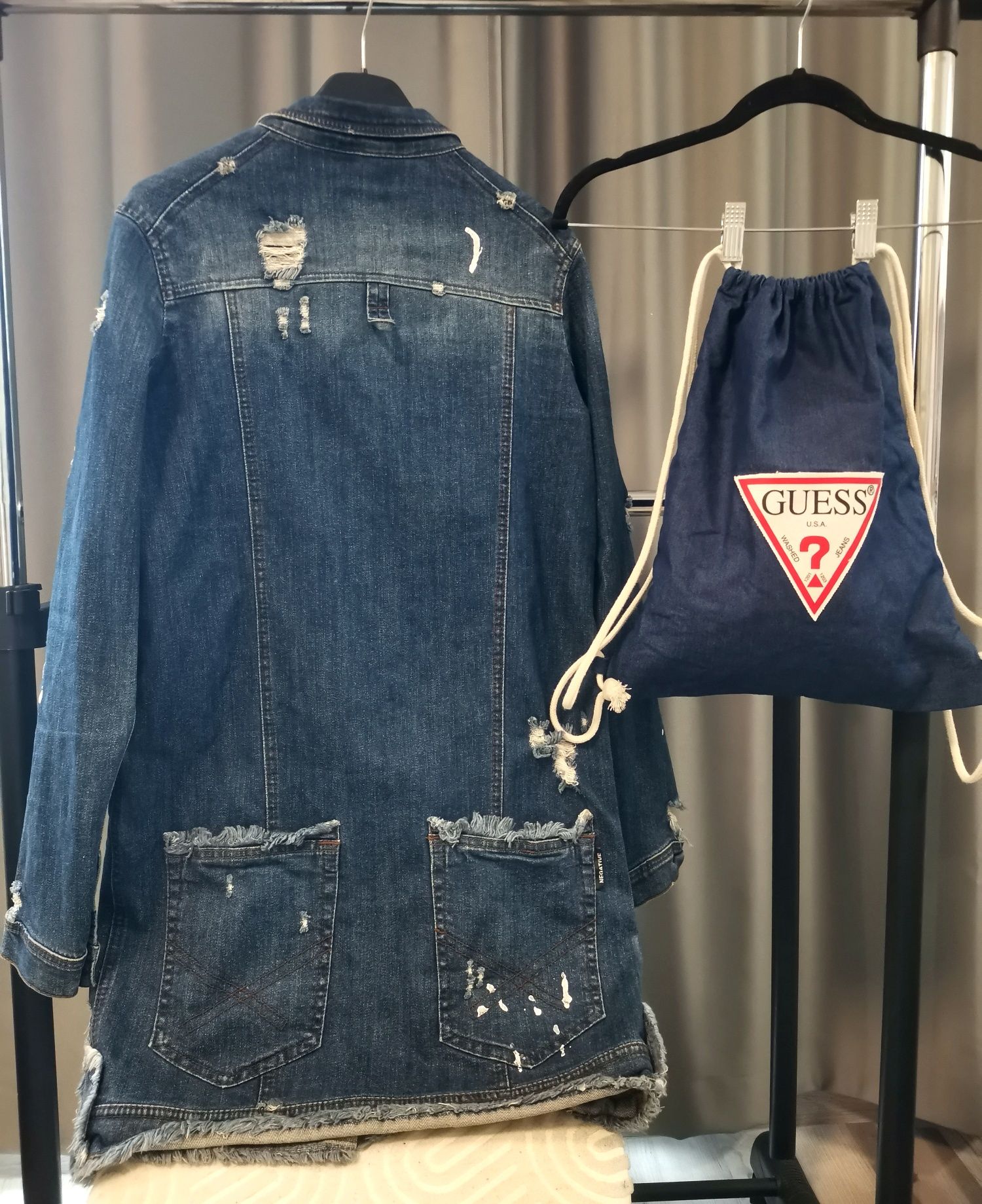 Раница тип мешка на Guess