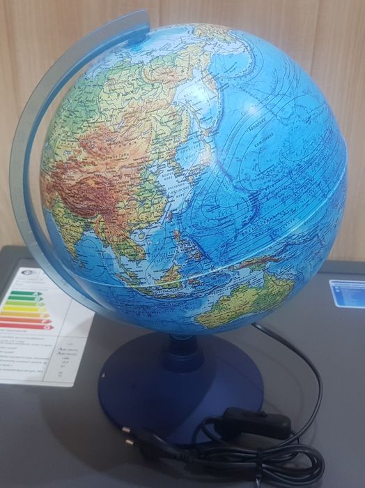 Продаётся глобус 36см.