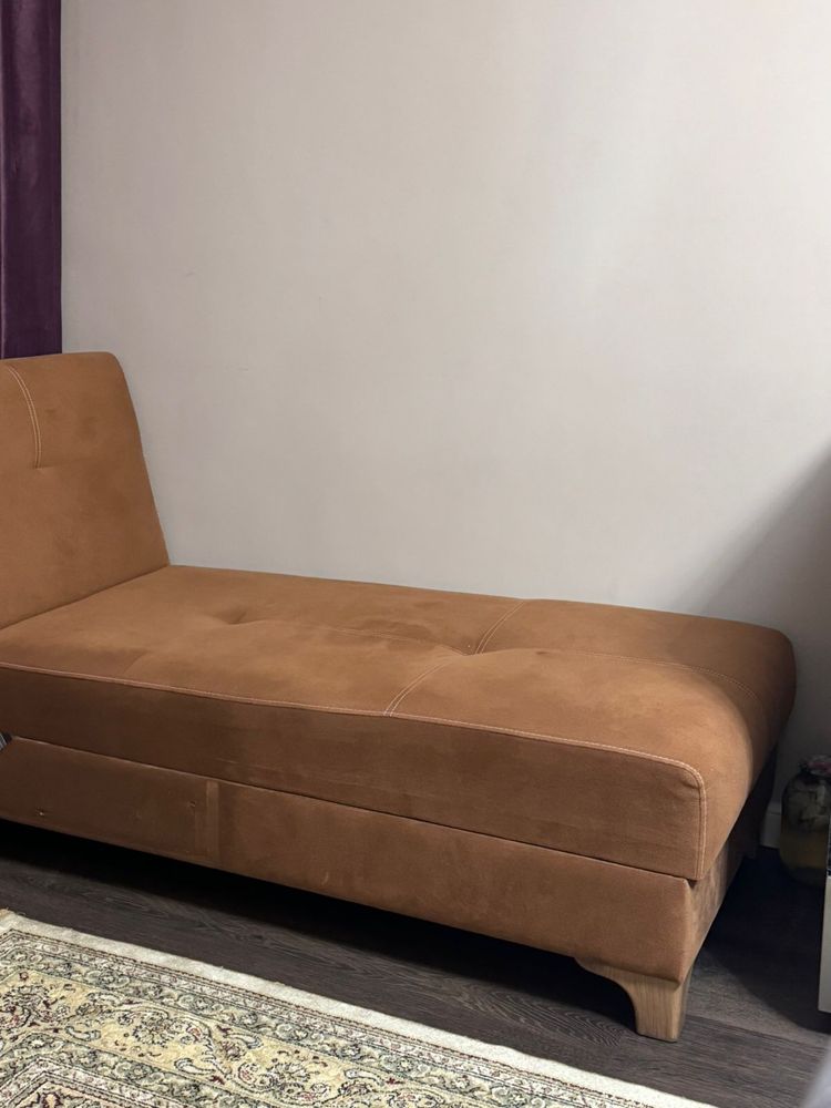 Продам диван ( в отличном сост)