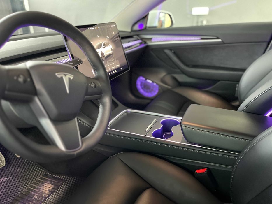 Lumina ambientala TESLA BMW AUDI MERCEDES volskwagen skoda lexus