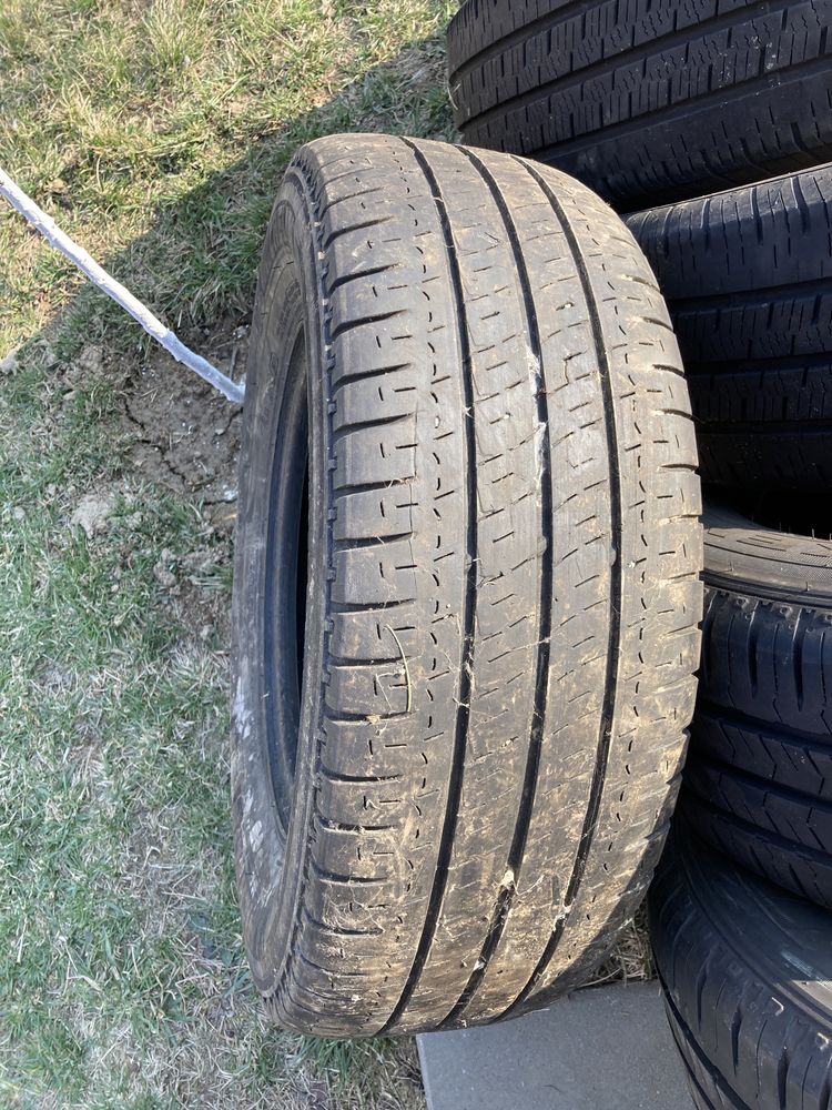 Vand anvelope 235/65/R16C si 2 jante Iveco pe 16