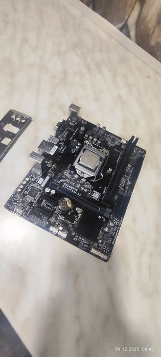 Материнская плата Gigabyte H110