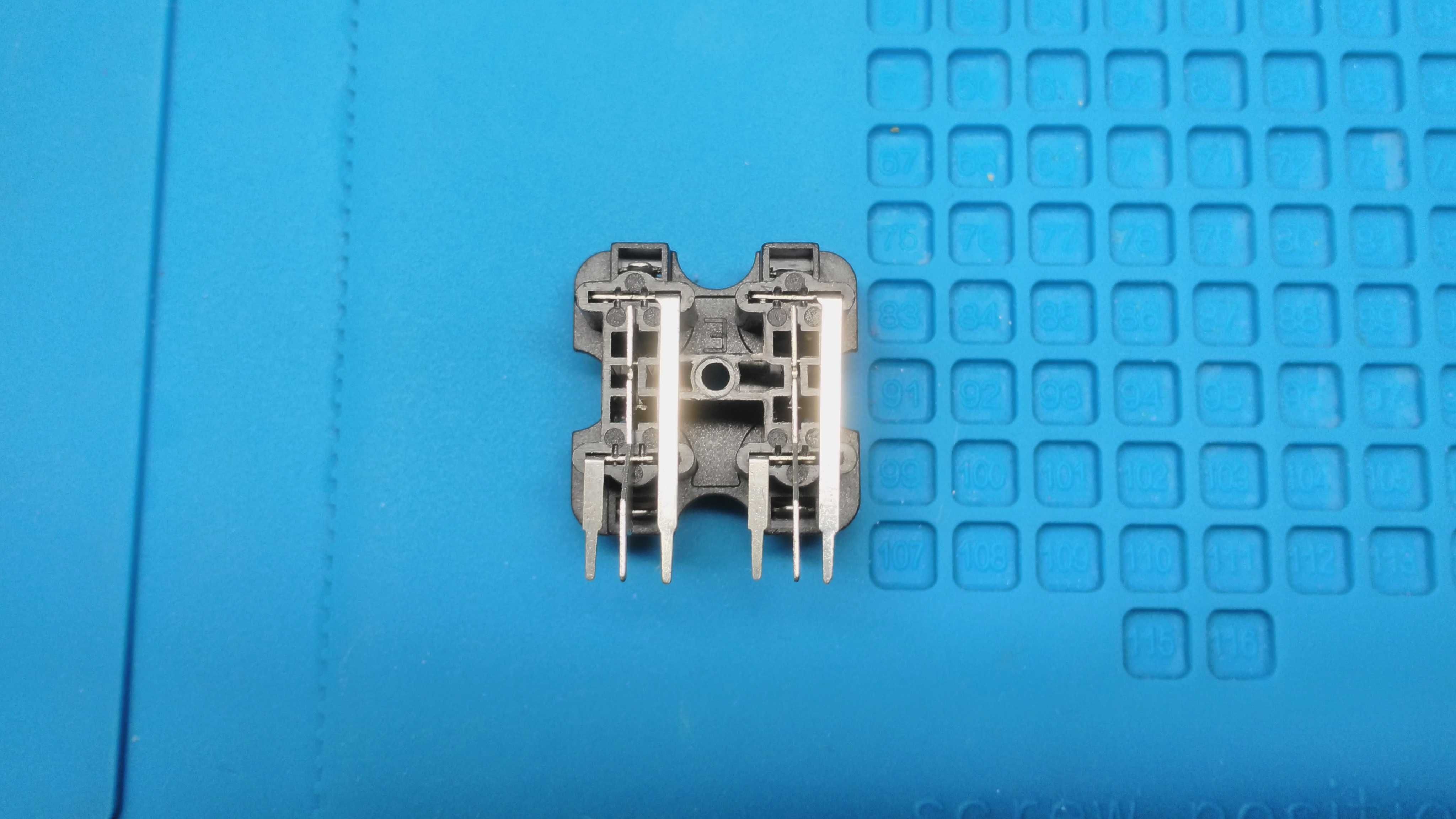 Mufa conector RCA mama - pe panou, through hole, proiecte