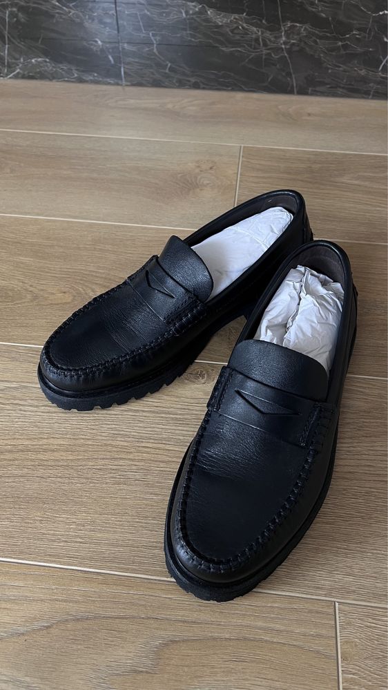 Новые кожаные туфли Massimo Dutti