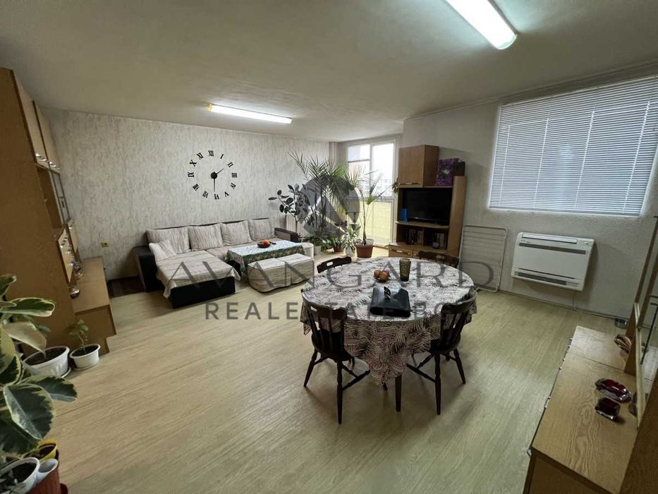 Продава се Тристаен апартамент в Пловдив, Тракия - 92 кв.м за 1577 €/кв.м - Снимка #1