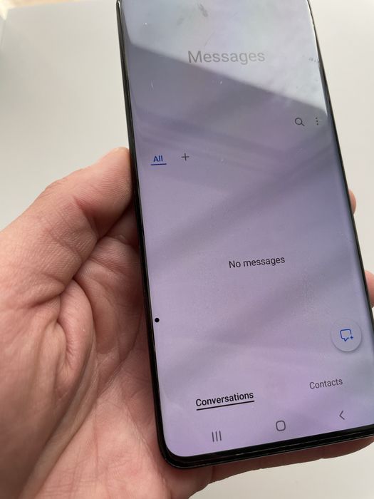 • Samsung Galaxy •  S20+ Plus •