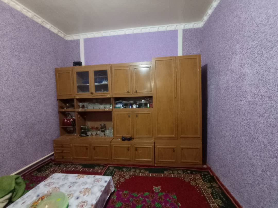 Стенки гарнитур сатылады.