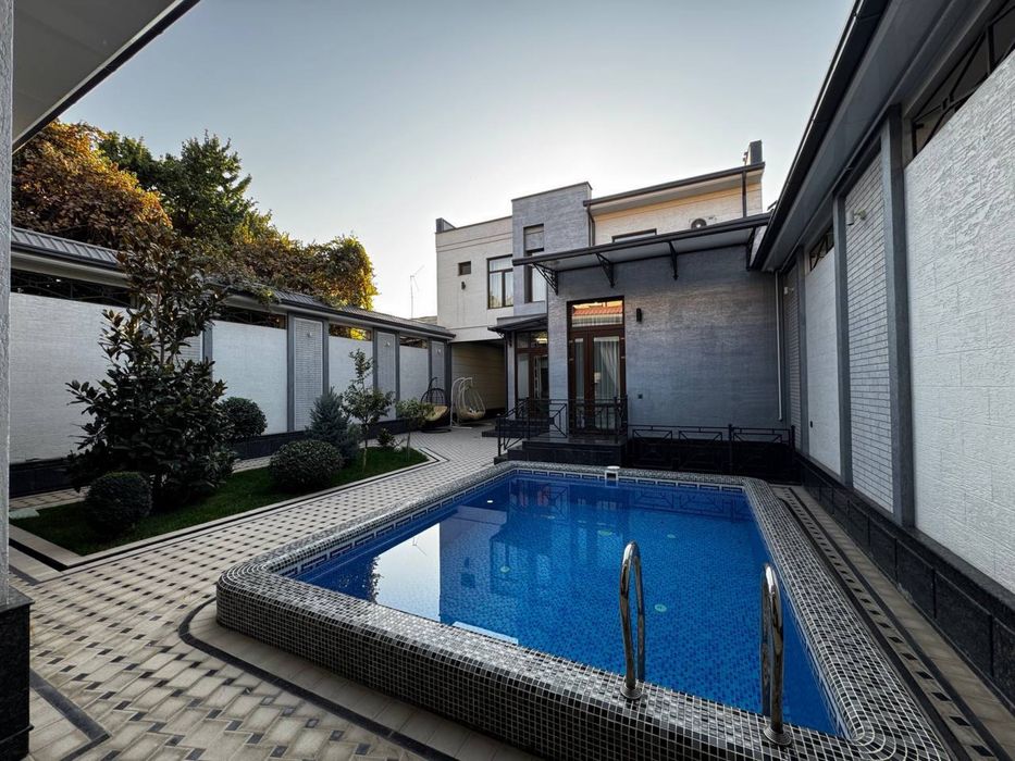 Евродом Бадамзар 3.8 соток 6 комнат 350 м²