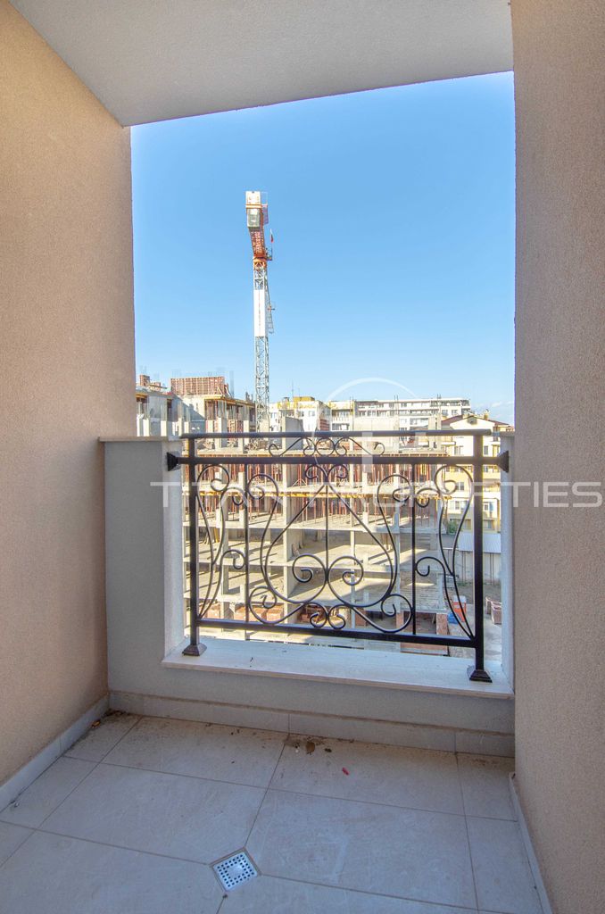 Продава се Тристаен апартамент в Пловдив, Кючук Париж - 101 кв.м за 1238 €/кв.м - Снимка #9