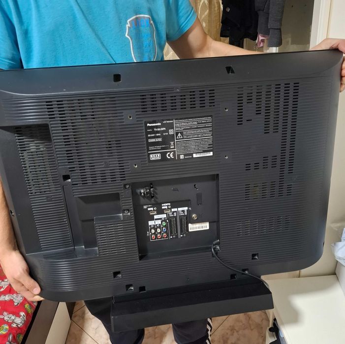 Vând televizor Panasonic