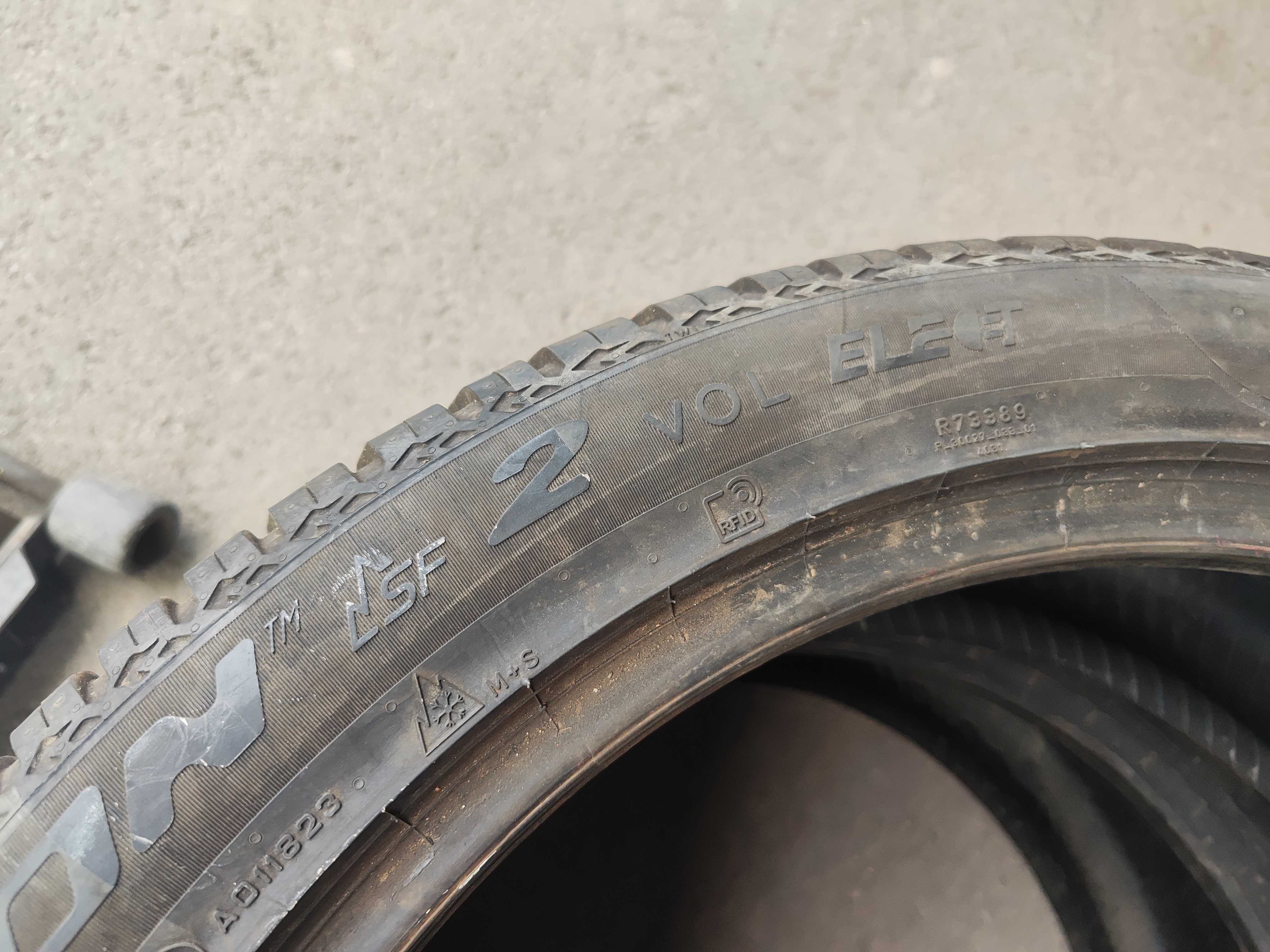 2бр.всесезонни гуми 235/45/20 Pirelli
