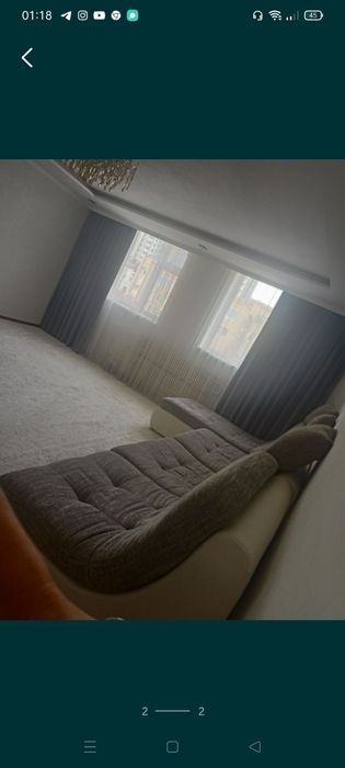 угловой диван с подушками