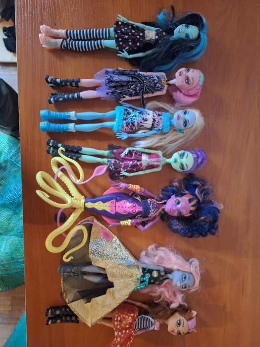 Продам куклы Монстер Хай