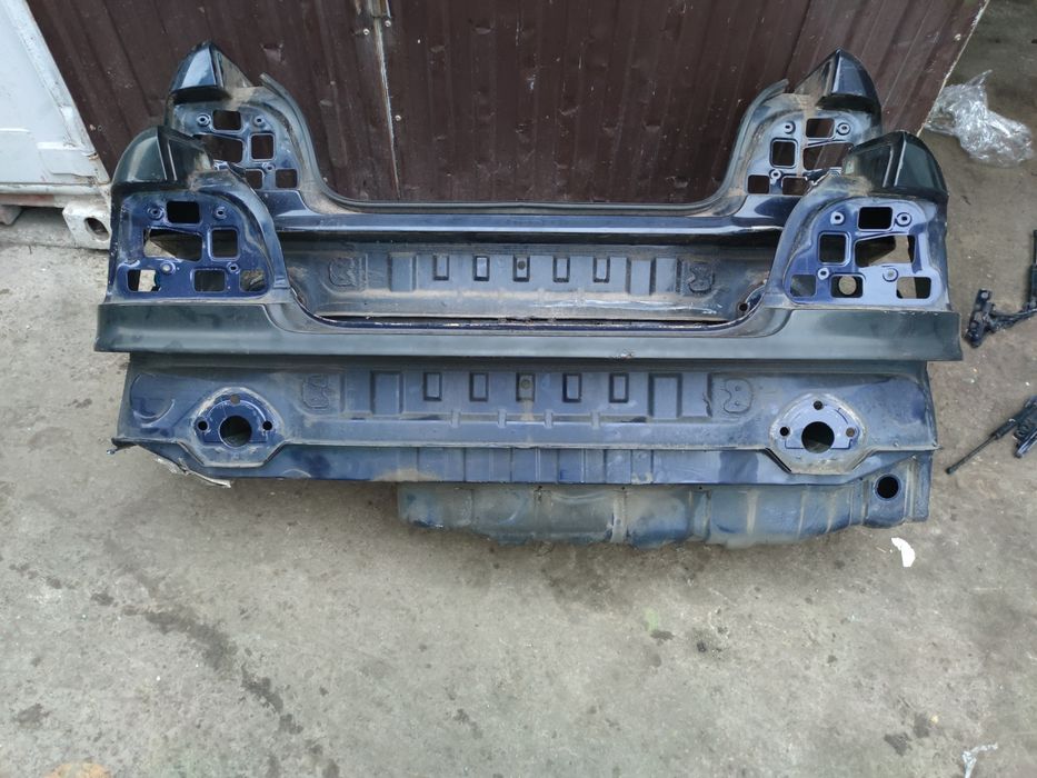 Задняя часть БМВ е39