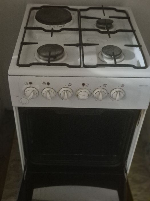 Электропечь продам