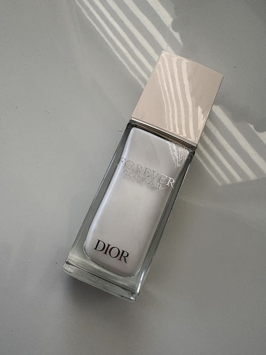 Dior Forever Glow Veil Озаряващ праймер/база за лице