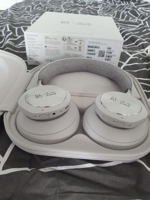Casti Over-ear Premium Bang & Olfusen Cisco 980, Bluetooth+fir+USB-A