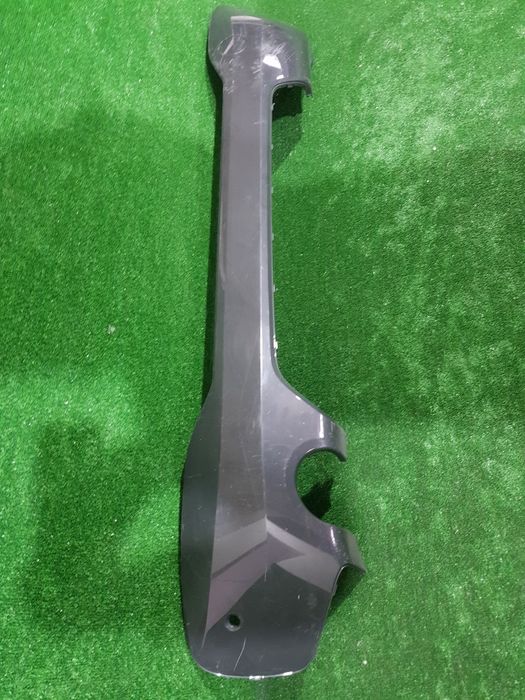 Spoiler bara spate BMW X1 F48 an 2014-2019 cu o mica denivelare