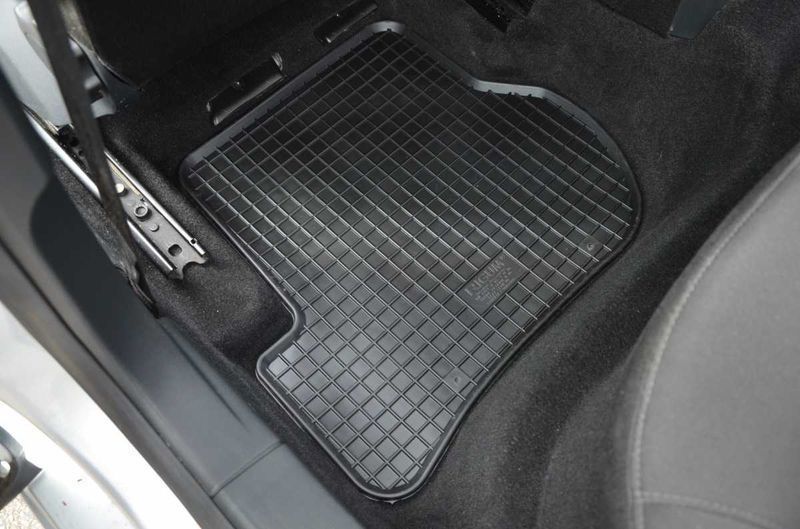 Гумени стелки или багажник VW GOLF V 5 VI 6 Jetta SCIROCCO от2003-2017