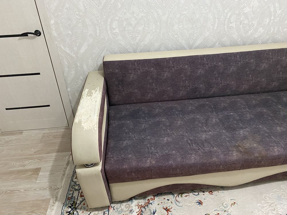 Продам диван с креслом