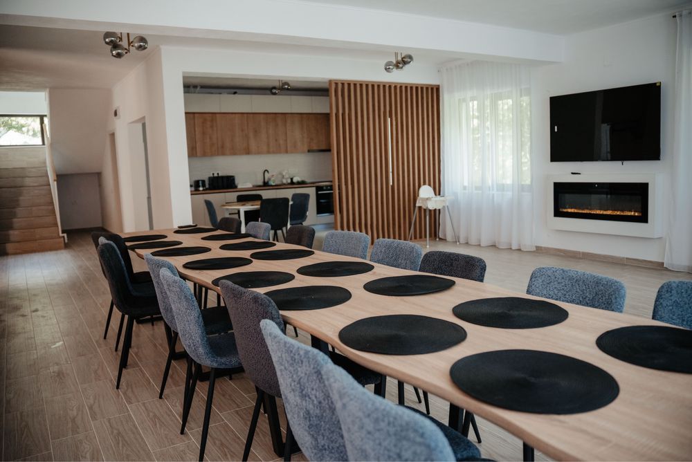 Cabana la munte.8 camere