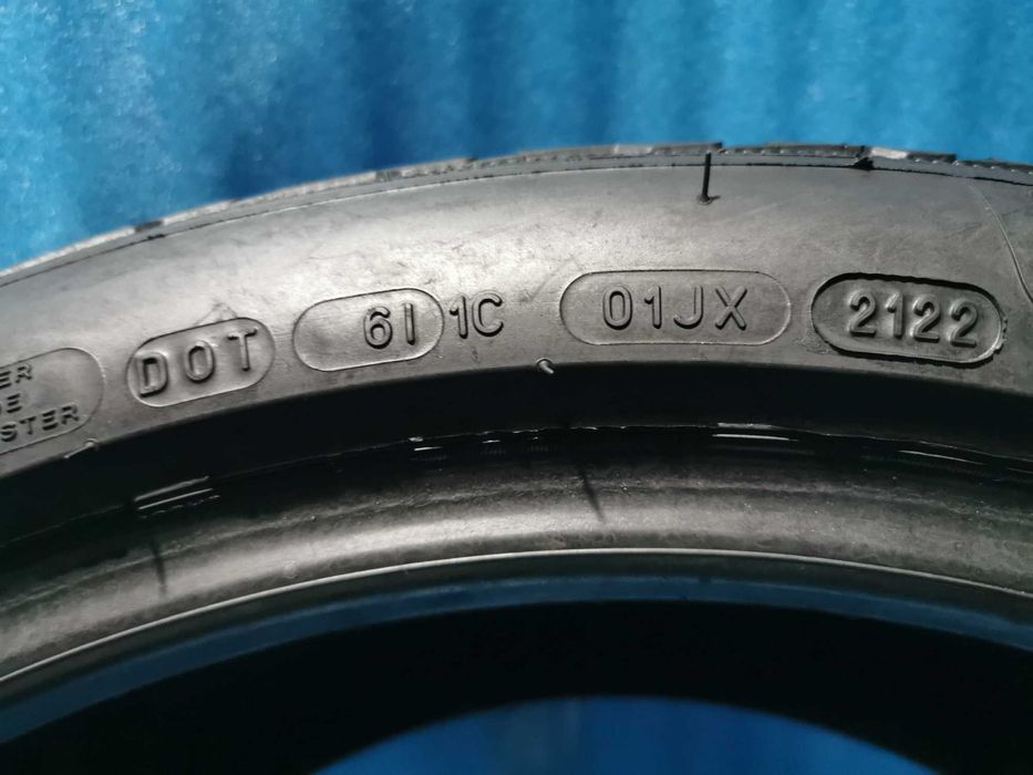 245 40 19 - 275 35 19 michelin m+s 4 buc