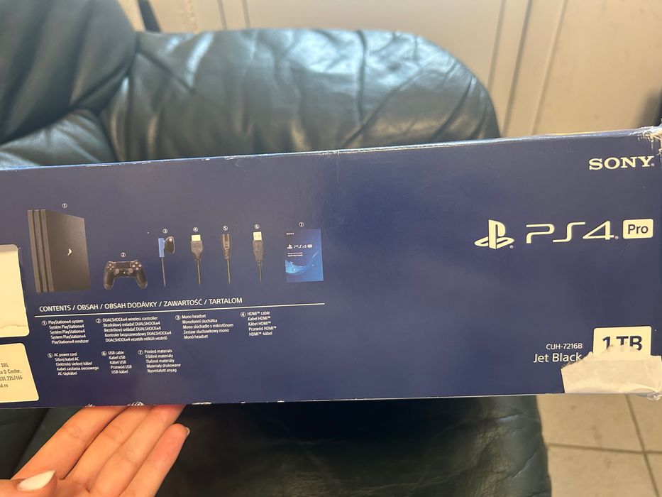 Consola jocuri Sony Playstation 4 Pro 1TB + Controller PS4 + JOCURI