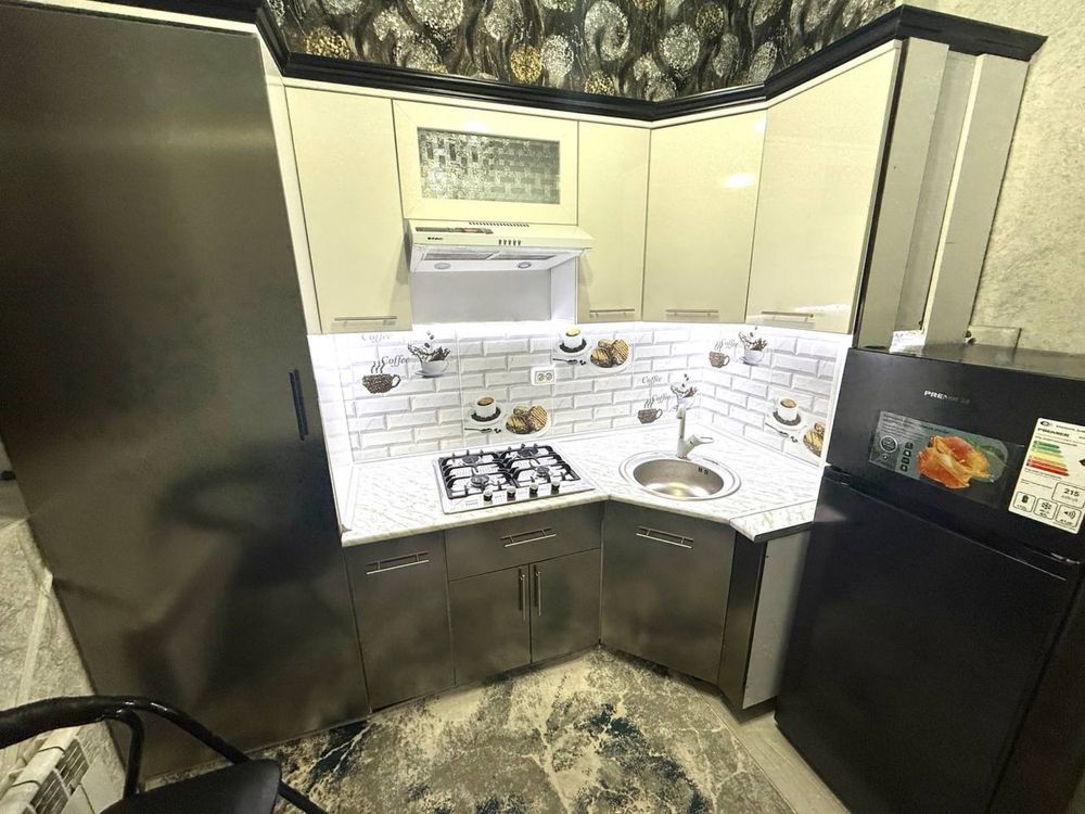 Сдается 2 х комнатная квартира на 4 этаже Конечка 300 $