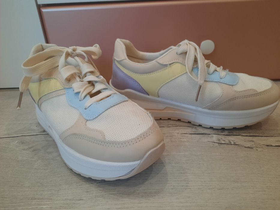 Спортни обувки (кецове) за момиче 36 номер