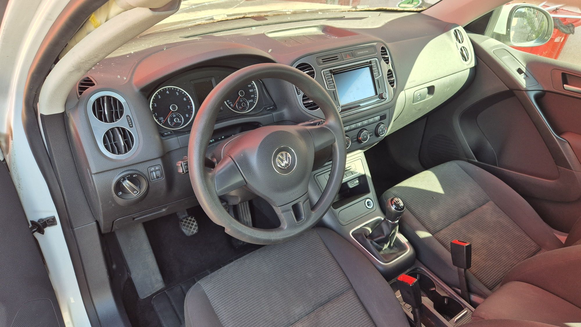 VW Tiguan 2016 1.4tsi CZDB EURO 6 Facelift Navi Klima Avariat