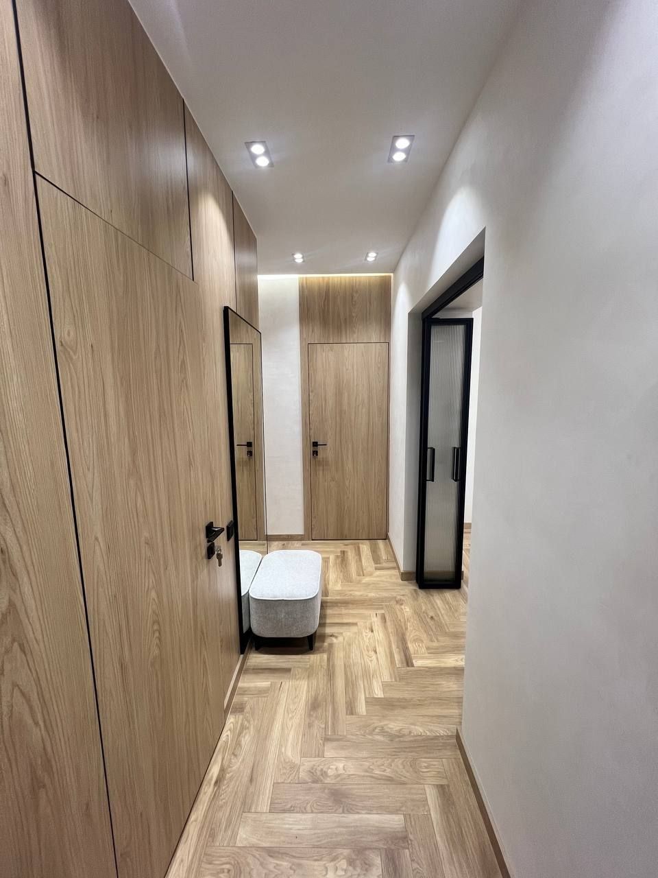 Срочно продается 3х ком квартира на Ц-7, ор-р: 110 школа/ЦУМ, 80 м²