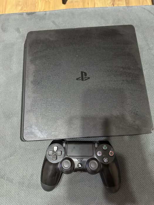 Playstation 4 slim 1TB