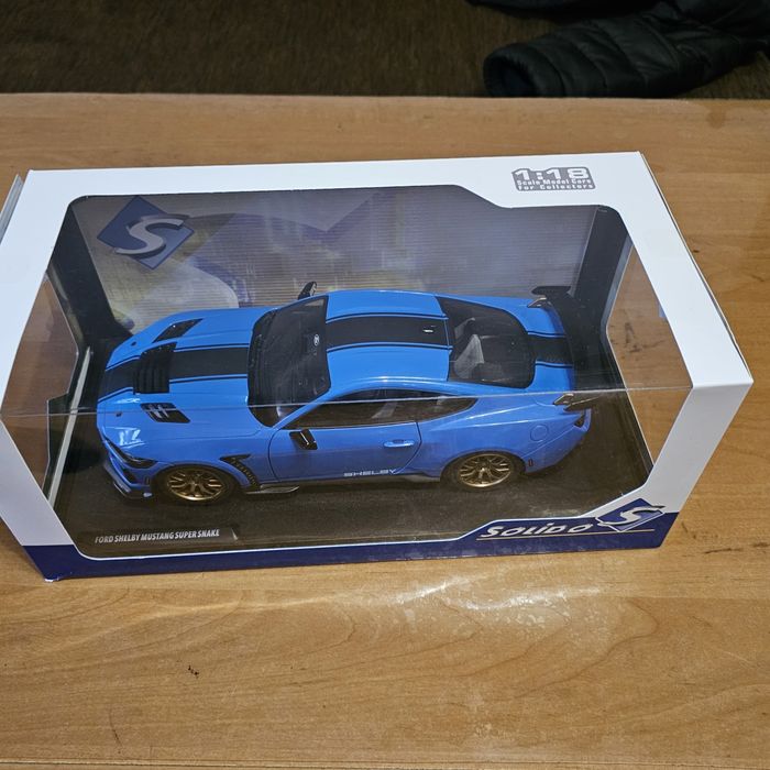 Колелционерски модели 1:18.