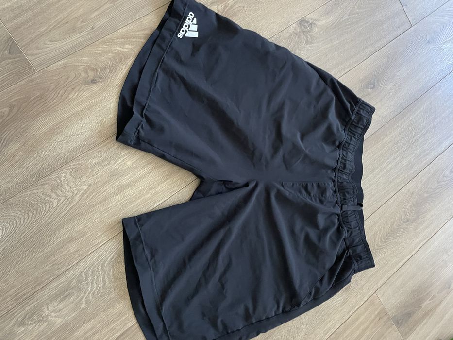 Спортни гащи Adidas