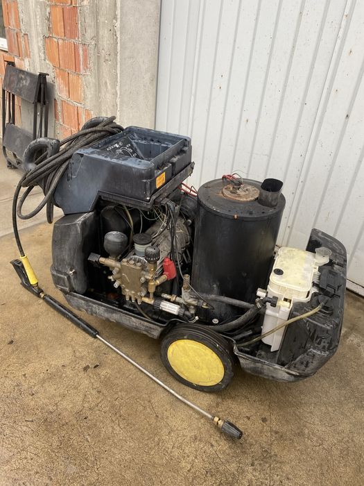 Aparat de spalat cu presiune Karcher HDS 995