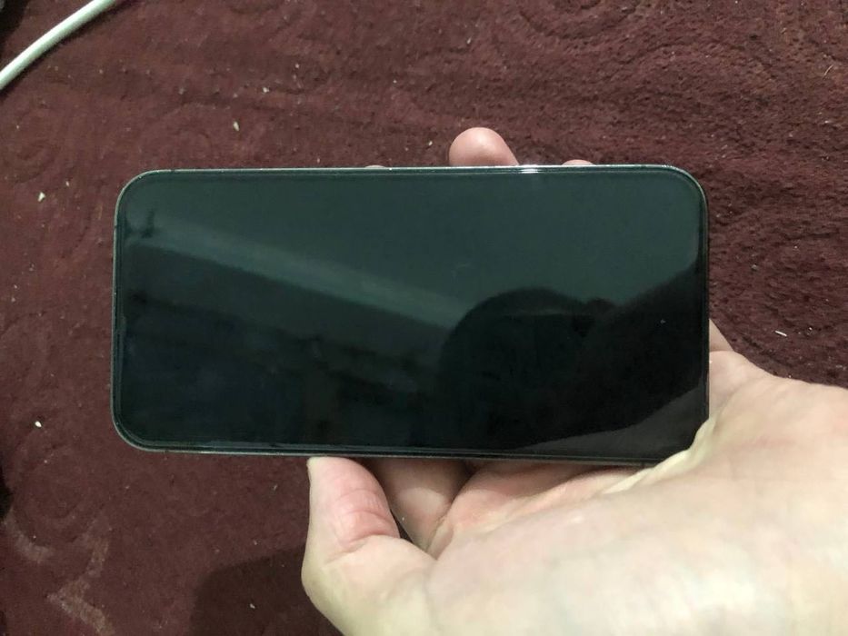 Iphone 13 pro tiniq karobka dakiment bor aybi yòq
