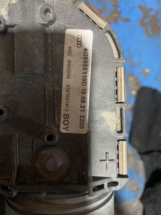 механизъм с моторче за чистачки ауди а7 а6 4г