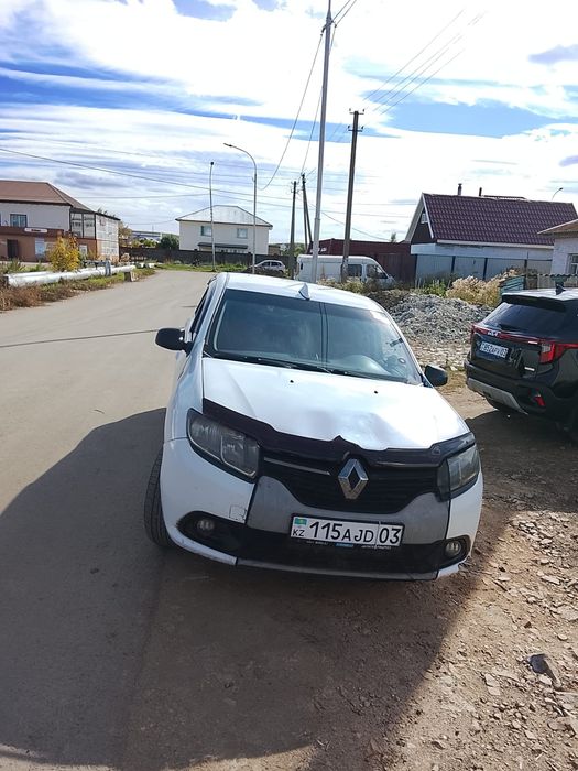 Продам машину Рено логан 2 покаления