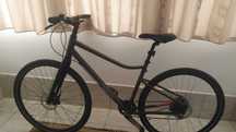 Bicicleta city/trekking Riverside 700