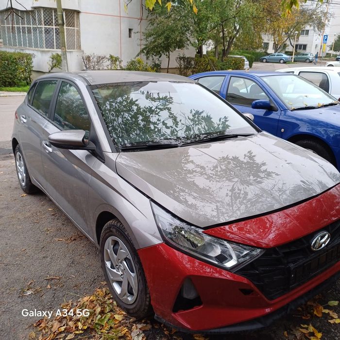 Hyundai i20 an 2023 luna 12