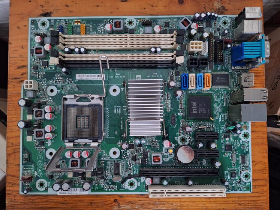 Placă video GTX 570 + alte piese + carcasă