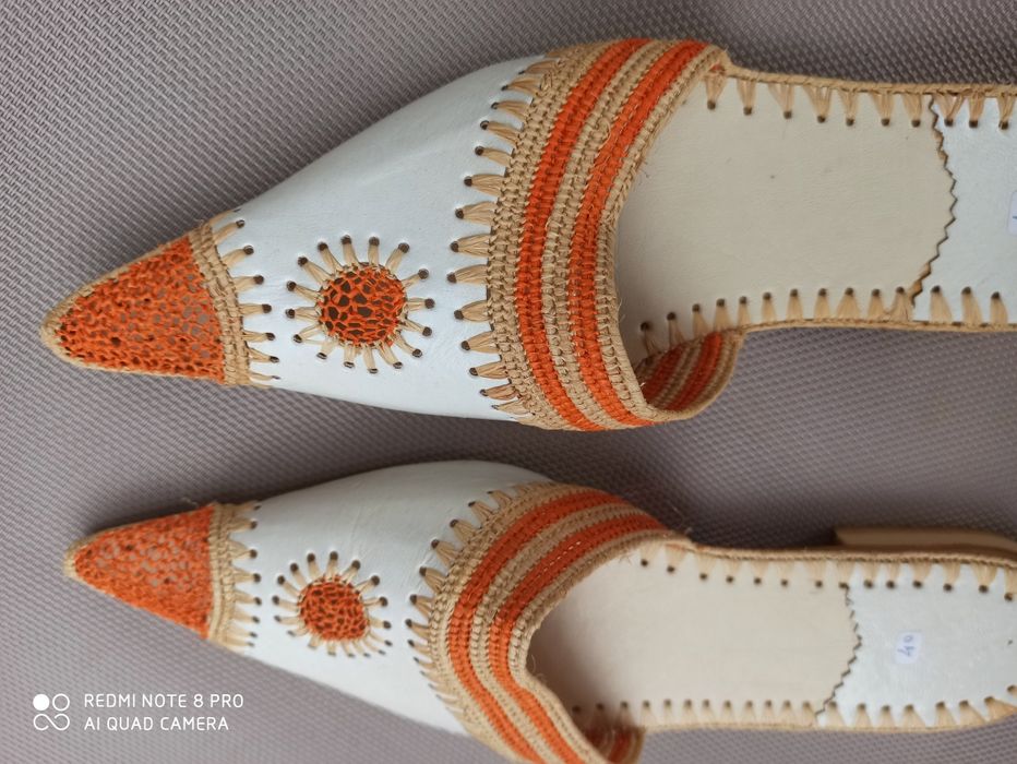 Vând papuci piele măsura 40