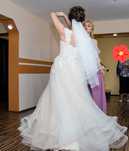 Rochie mireasa stil printesa cu crinolina